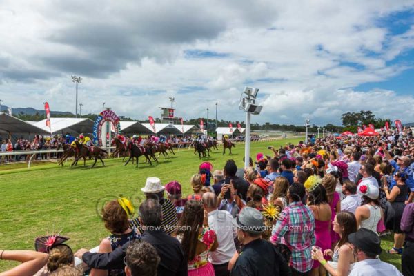 Horse racing at Cairns Amateurs Carnvial 2015