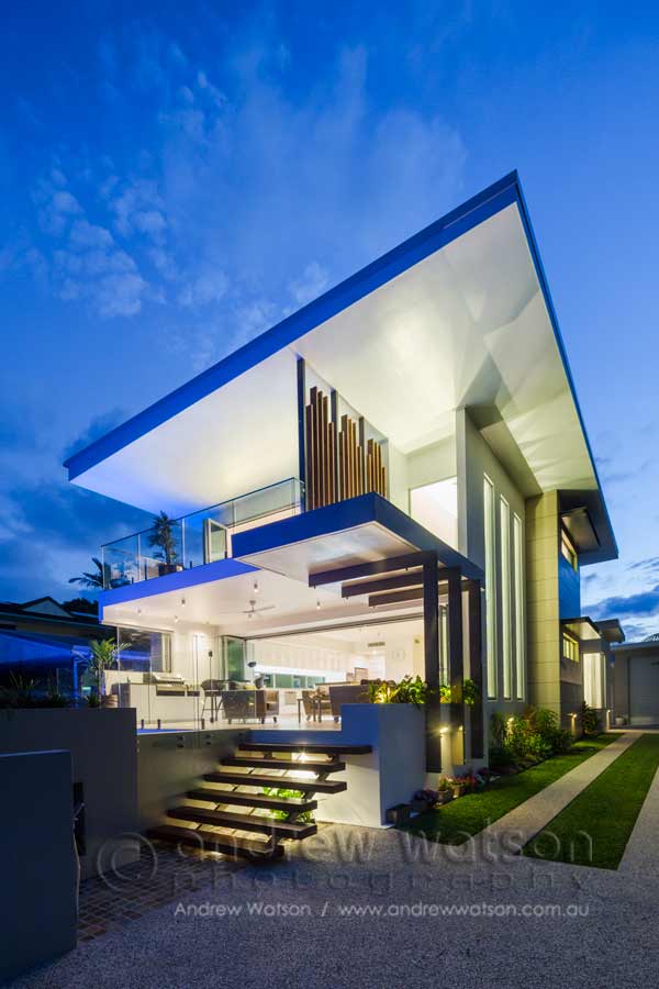 Twilight image of architectural designed residence in Cairns
