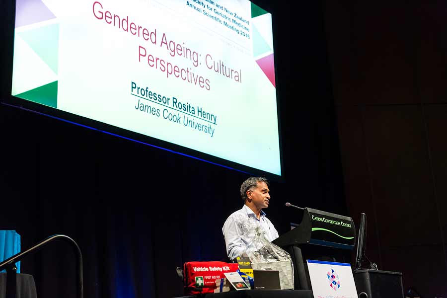 Image of conference speaker during plenary sessions of ANZSGM 2016