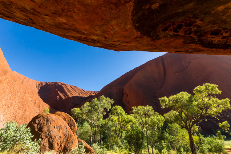 Image of scenery at the base of Uluru